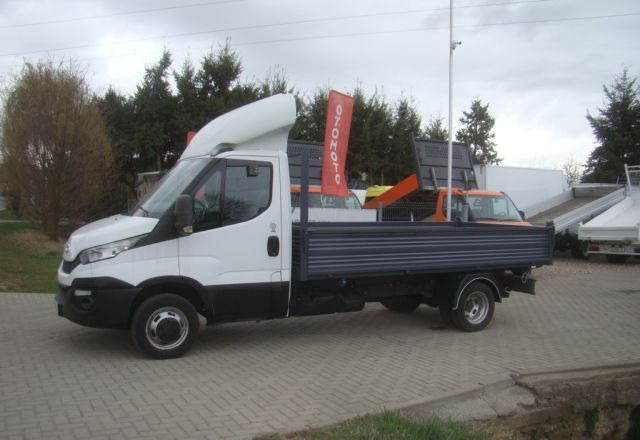 Iveco DAILY 50 C 17 3.0TDI 3-STONNA WYWROYKA - Furgoneta basculante: foto 3 Iveco DAILY 50 C 17 3.0TDI 3-STONNA WYWROYKA - Furgoneta basculante: foto 3