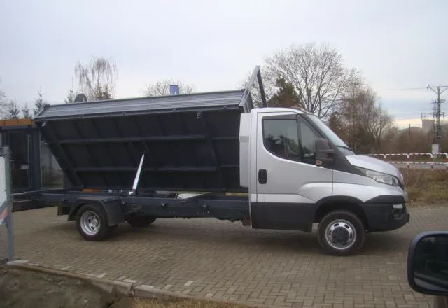 Iveco DAILY 50 C 17  3-STRONNA WYWROTKA 4.80M 3.5T - Furgoneta basculante: foto 5 Iveco DAILY 50 C 17  3-STRONNA WYWROTKA 4.80M 3.5T - Furgoneta basculante: foto 5