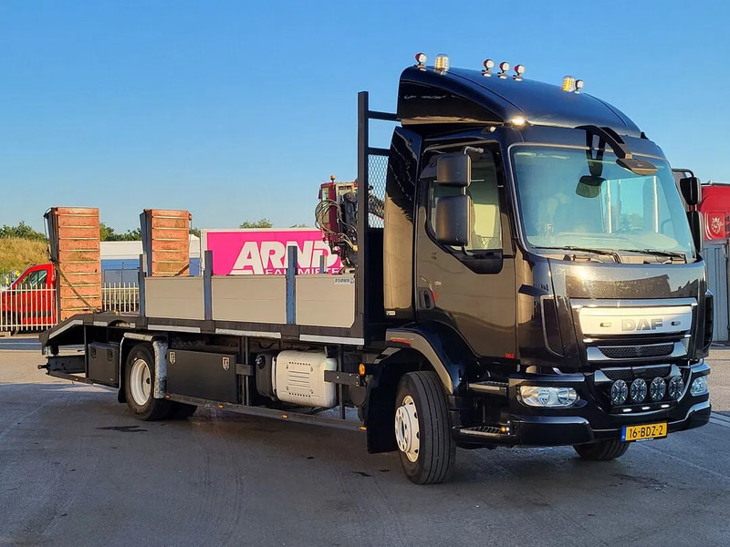 DAF LF 180 - Camión portavehículos: foto 4 DAF LF 180 - Camión portavehículos: foto 4