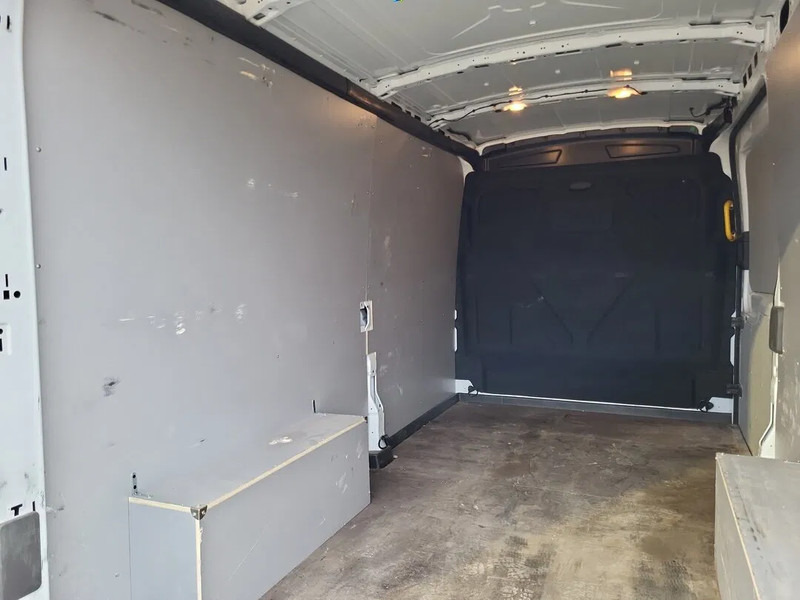 Ford Transit - Furgón: foto 4 Ford Transit - Furgón: foto 4