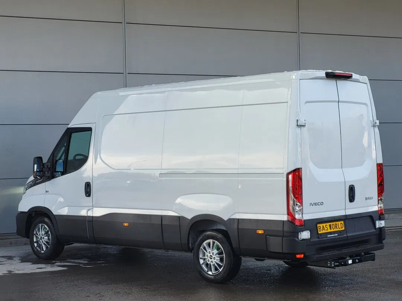 Iveco Daily 35S21 L2H2 Clima Cruise Automatic LED Parkingsensors Camera Towbar LED Euro6 2024 - Furgón, Furgoneta combi: foto 3 Iveco Daily 35S21 L2H2 Clima Cruise Automatic LED Parkingsensors Camera Towbar LED Euro6 2024 - Furgón, Furgoneta combi: foto 3
