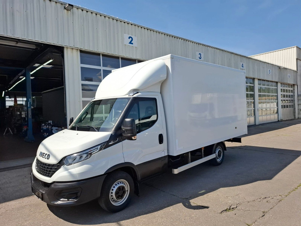 Iveco 35-160P/A8, Klima, HiMatik, LED, Luft, - Furgoneta caja cerrada: foto 1 Iveco 35-160P/A8, Klima, HiMatik, LED, Luft, - Furgoneta caja cerrada: foto 1