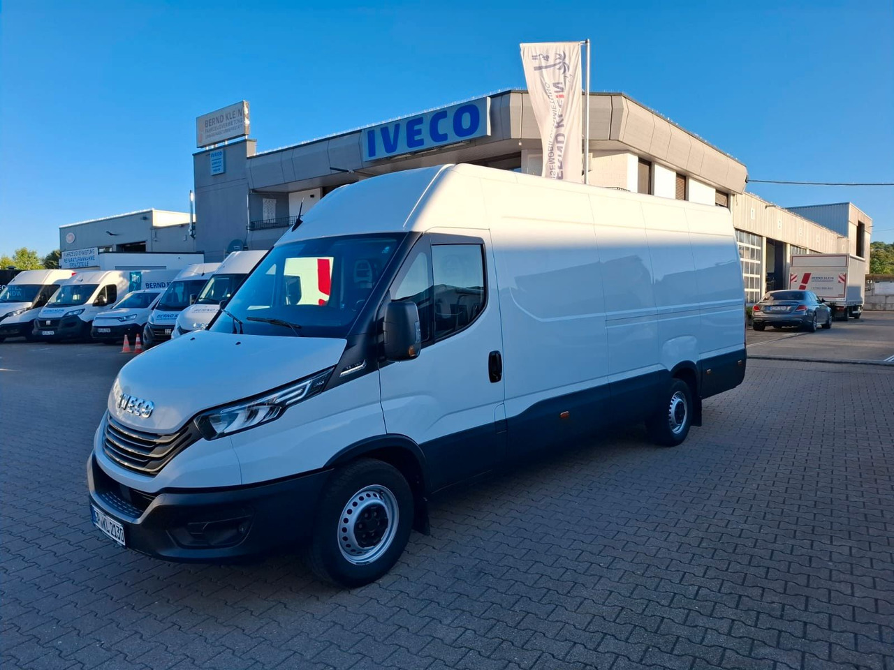 Iveco 35-160V/P, Luftfed., KLima, HiMatic, DAB,. - Furgón: foto 3 Iveco 35-160V/P, Luftfed., KLima, HiMatic, DAB,. - Furgón: foto 3