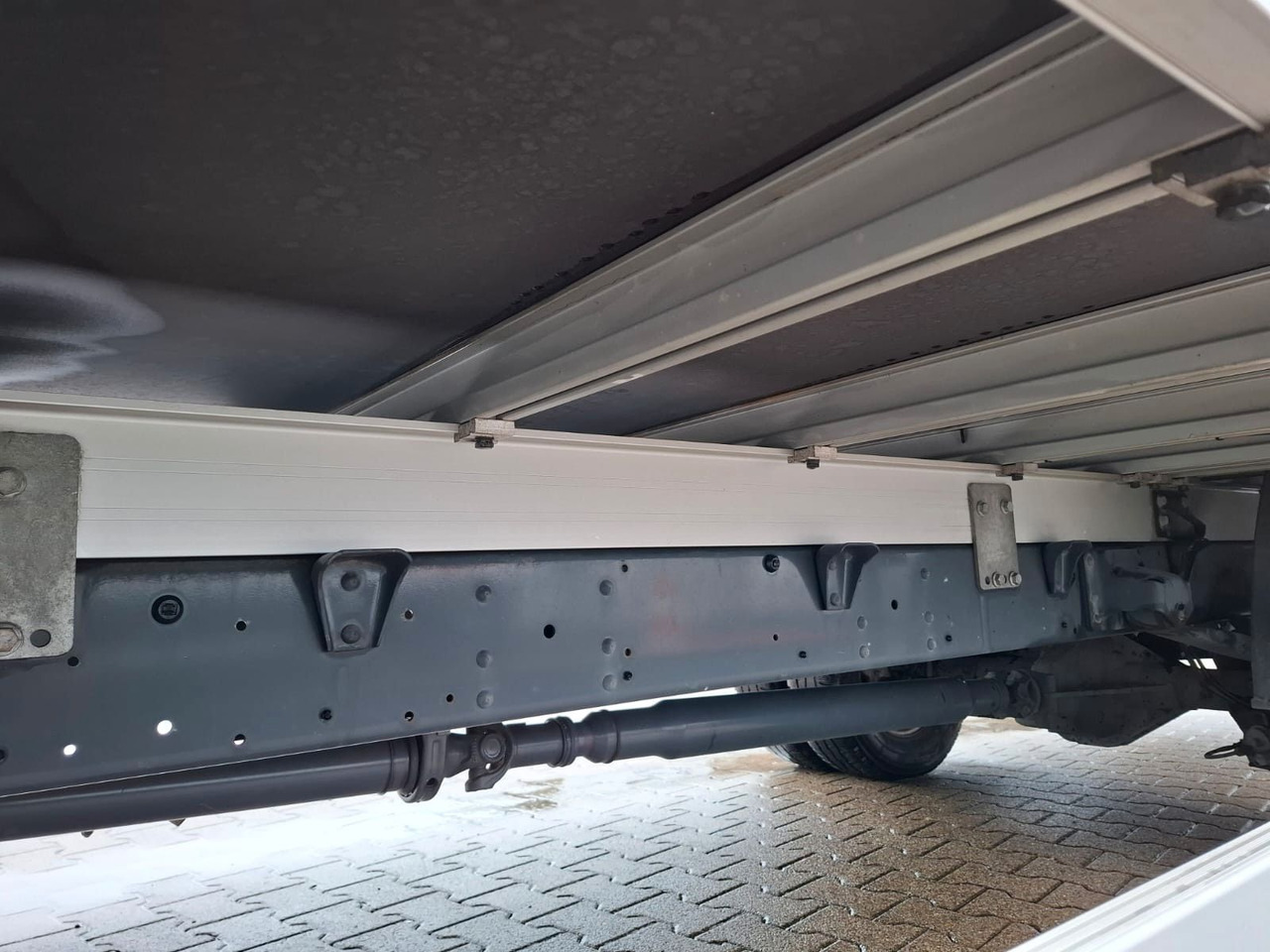 Iveco 72-210A8/P, Klima, Luft, HiMatic, LBW, RFK, - Furgoneta con lona: foto 5 Iveco 72-210A8/P, Klima, Luft, HiMatic, LBW, RFK, - Furgoneta con lona: foto 5