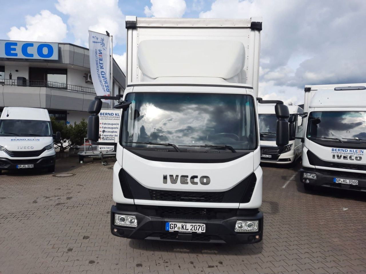 Iveco ML80-210,Jumbo,LBW,Klima,Luftfed. - Furgoneta con lona: foto 2 Iveco ML80-210,Jumbo,LBW,Klima,Luftfed. - Furgoneta con lona: foto 2