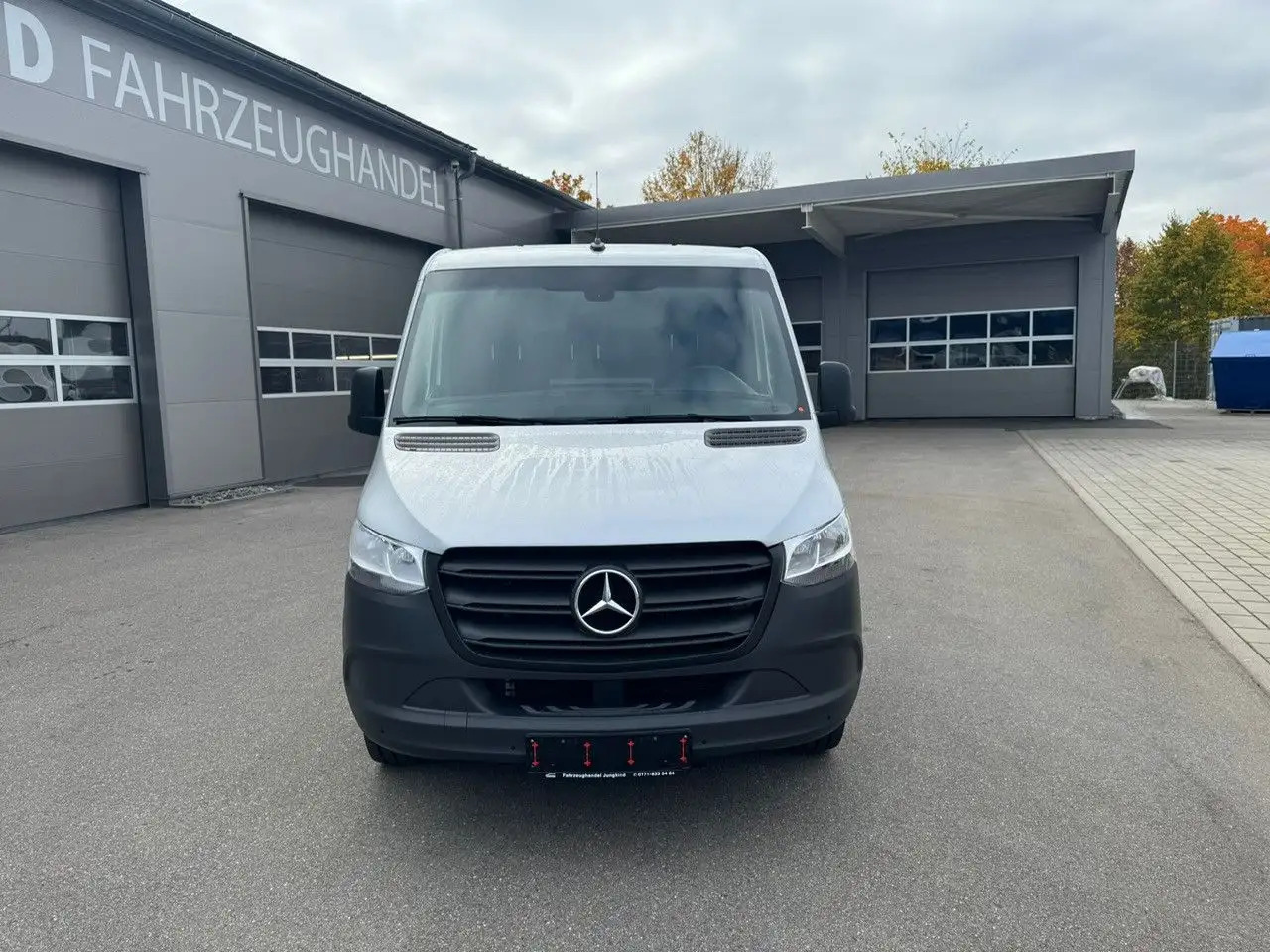 Mercedes-Benz Sprinter 317 CDI Flach Lang Silber Klima MBUX - Furgón: foto 2 Mercedes-Benz Sprinter 317 CDI Flach Lang Silber Klima MBUX - Furgón: foto 2