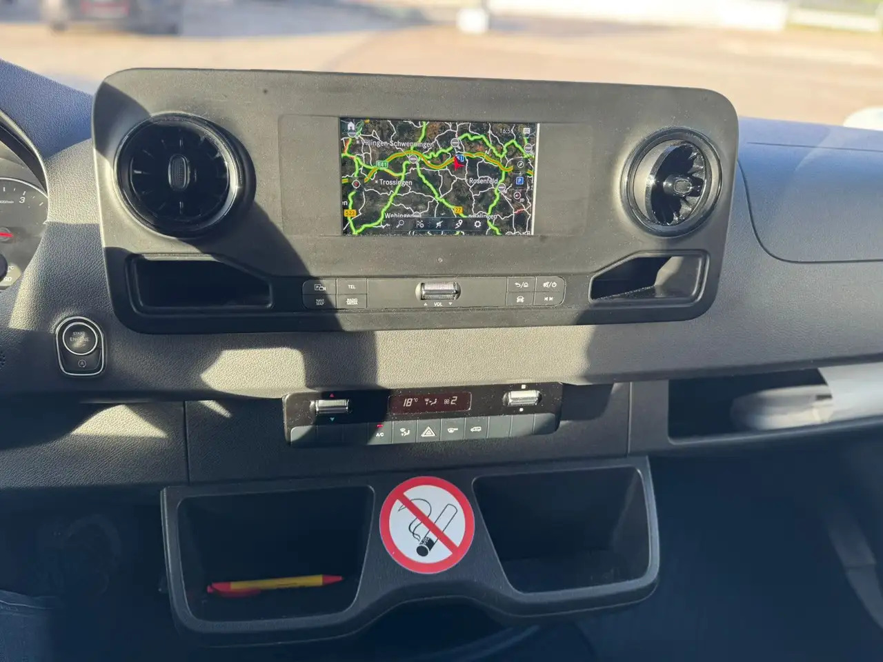 Mercedes-Benz Sprinter 317 CDI Maxi Lang LED MBUX Klima - Furgón: foto 5 Mercedes-Benz Sprinter 317 CDI Maxi Lang LED MBUX Klima - Furgón: foto 5