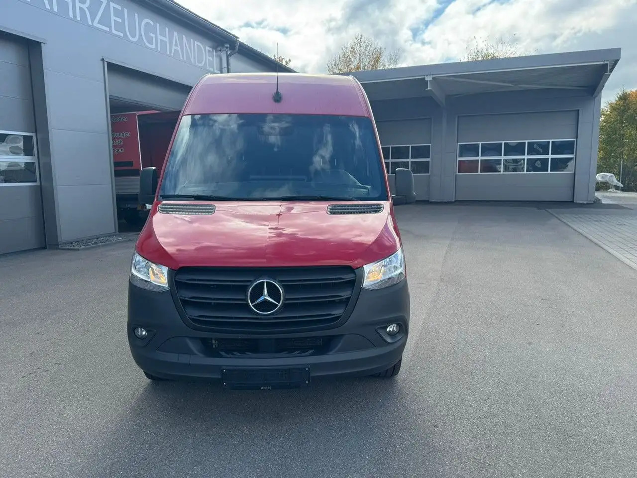Mercedes-Benz Sprinter 317 CDI Maxi Lang Mixto AHK 3,5t MBUX - Furgón: foto 2 Mercedes-Benz Sprinter 317 CDI Maxi Lang Mixto AHK 3,5t MBUX - Furgón: foto 2