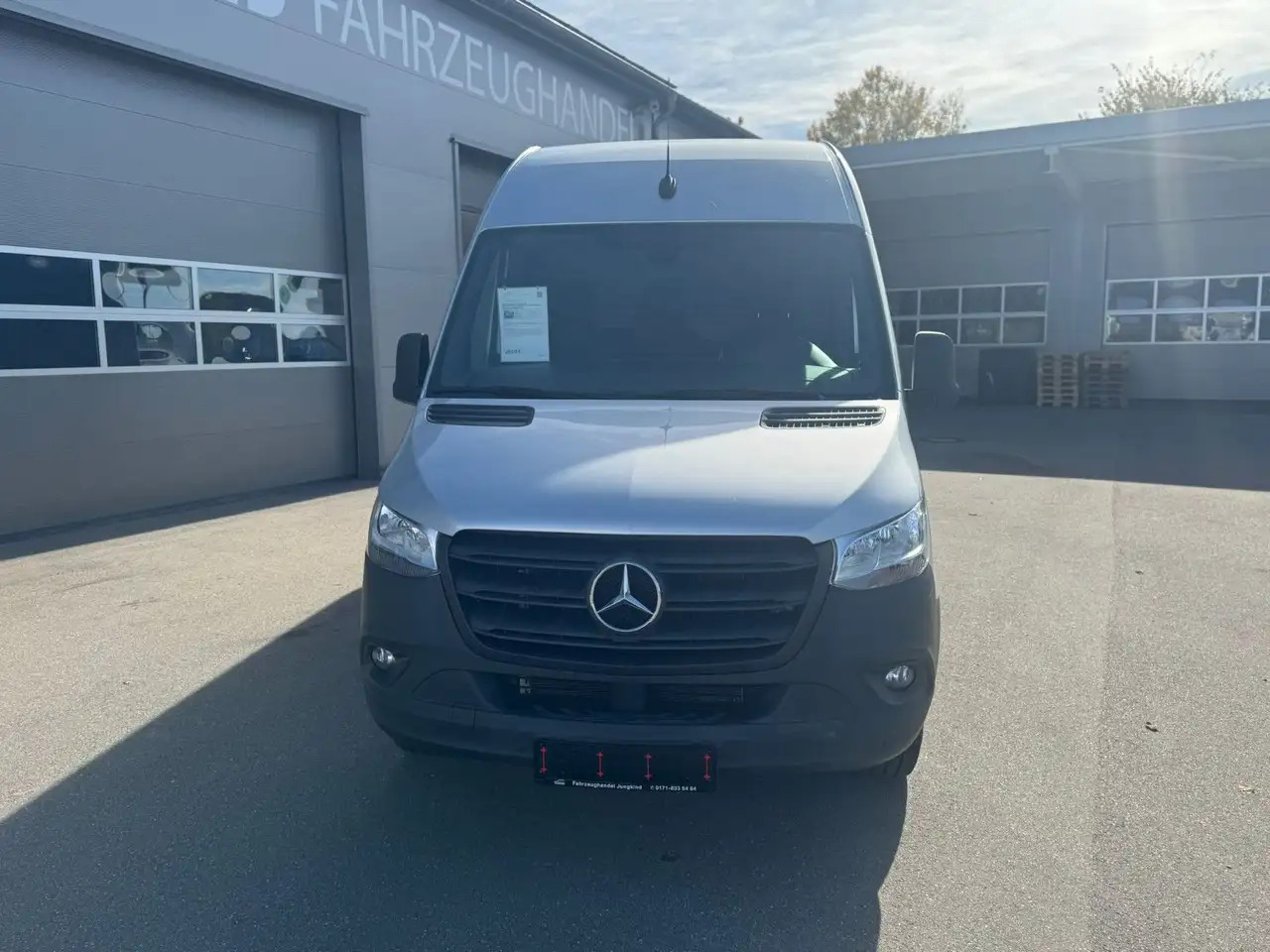Mercedes-Benz Sprinter 317 CDI Maxi Lang Silber Klima MBUX AHK - Furgón: foto 2 Mercedes-Benz Sprinter 317 CDI Maxi Lang Silber Klima MBUX AHK - Furgón: foto 2