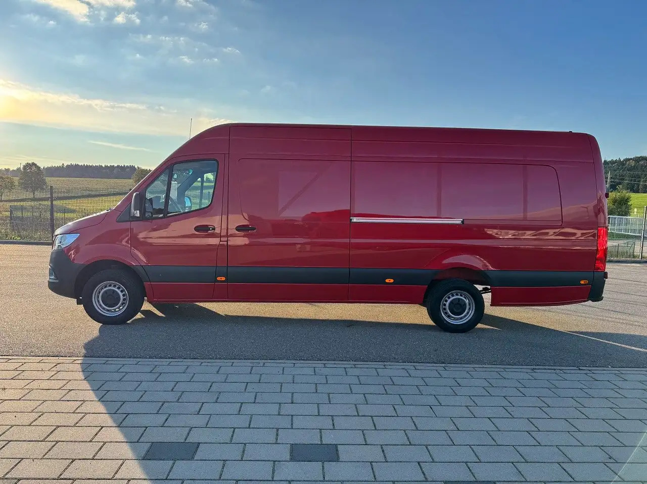 Mercedes-Benz Sprinter 317 Maxi Lang XXL Extralang MBUX Klima - Furgón: foto 3 Mercedes-Benz Sprinter 317 Maxi Lang XXL Extralang MBUX Klima - Furgón: foto 3