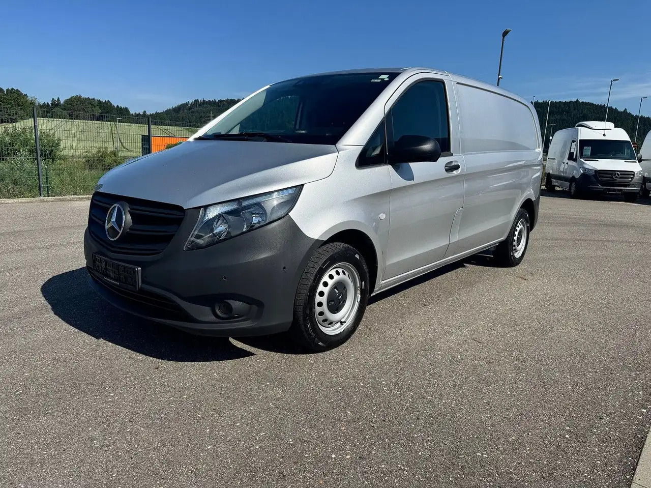 Mercedes-Benz Vito 114 CDI Kompakt Silber Bott - Furgón: foto 1 Mercedes-Benz Vito 114 CDI Kompakt Silber Bott - Furgón: foto 1