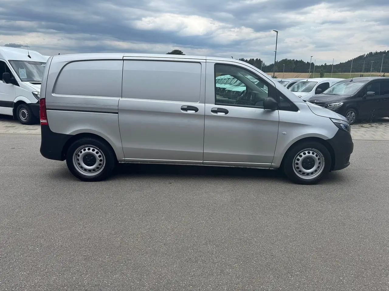 Mercedes-Benz Vito 114 CDI Kompakt Silber Klima Bott - Furgón: foto 4 Mercedes-Benz Vito 114 CDI Kompakt Silber Klima Bott - Furgón: foto 4