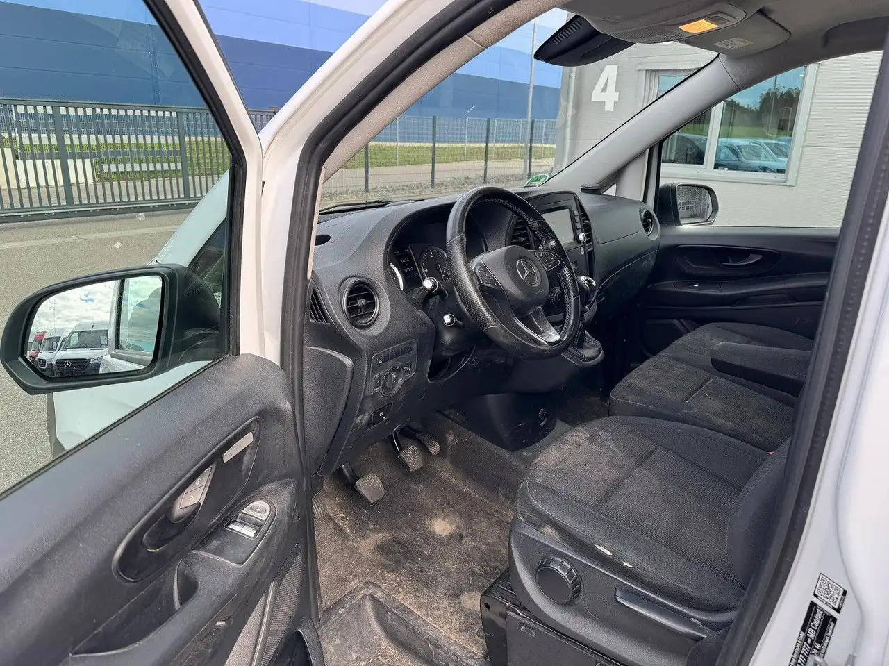 Mercedes-Benz Vito 114 CDI Lang Klima AHK - Furgón: foto 5 Mercedes-Benz Vito 114 CDI Lang Klima AHK - Furgón: foto 5