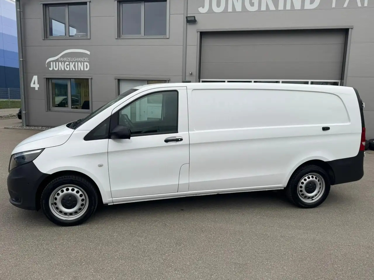 Mercedes-Benz Vito 116 CDI Lang Extralang XXL Klima - Furgón: foto 1 Mercedes-Benz Vito 116 CDI Lang Extralang XXL Klima - Furgón: foto 1