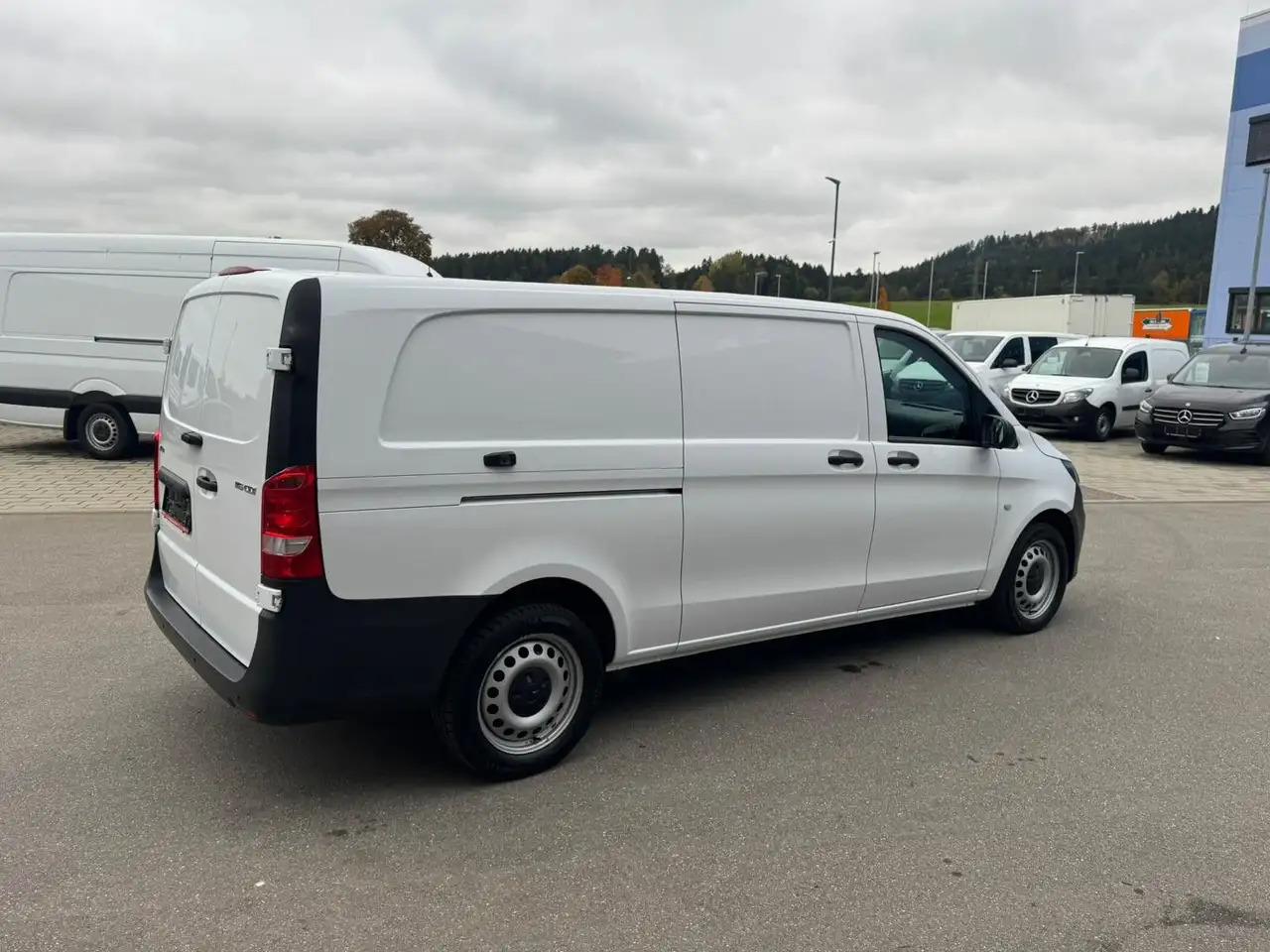Mercedes-Benz Vito 116 CDI Lang Extralang XXL Klima - Furgón: foto 3 Mercedes-Benz Vito 116 CDI Lang Extralang XXL Klima - Furgón: foto 3
