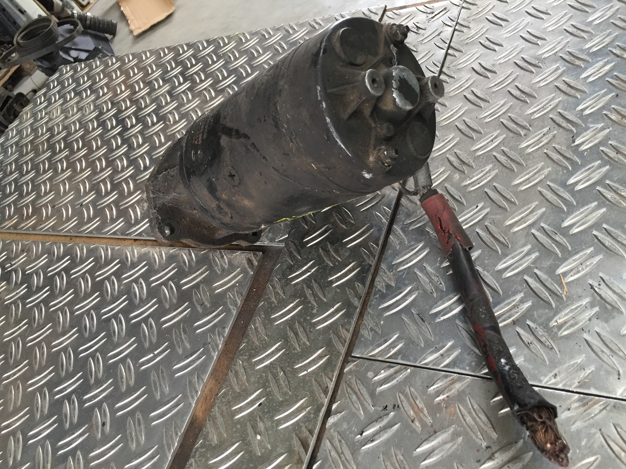 Gebrauchter Anlasser Magirus Deutz, Motor Typ 5 L912, Artikel - Nr. : 0 001 368 001 - Arranque para Camión: foto 5 Gebrauchter Anlasser Magirus Deutz, Motor Typ 5 L912, Artikel - Nr. : 0 001 368 001 - Arranque para Camión: foto 5