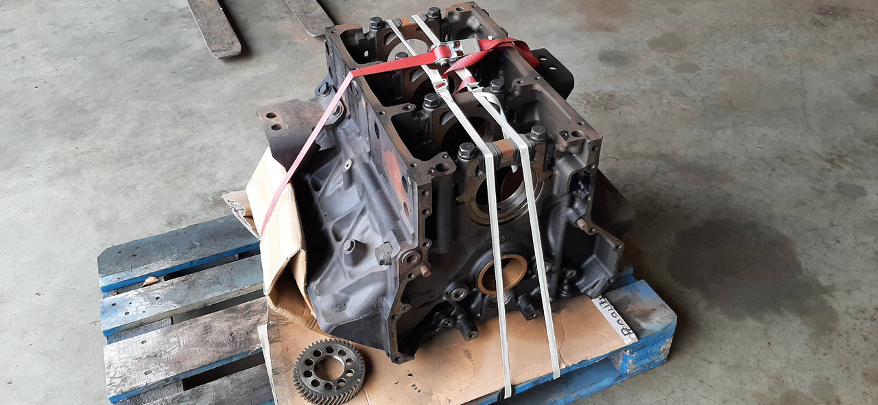 Gebrauchter Motorblock MB Actros 1844, Euro 5, Typ : OM 501 LA, Artikel - Nr. : A 541 010 21 05 - Bloque de cilindros para Camión: foto 5 Gebrauchter Motorblock MB Actros 1844, Euro 5, Typ : OM 501 LA, Artikel - Nr. : A 541 010 21 05 - Bloque de cilindros para Camión: foto 5