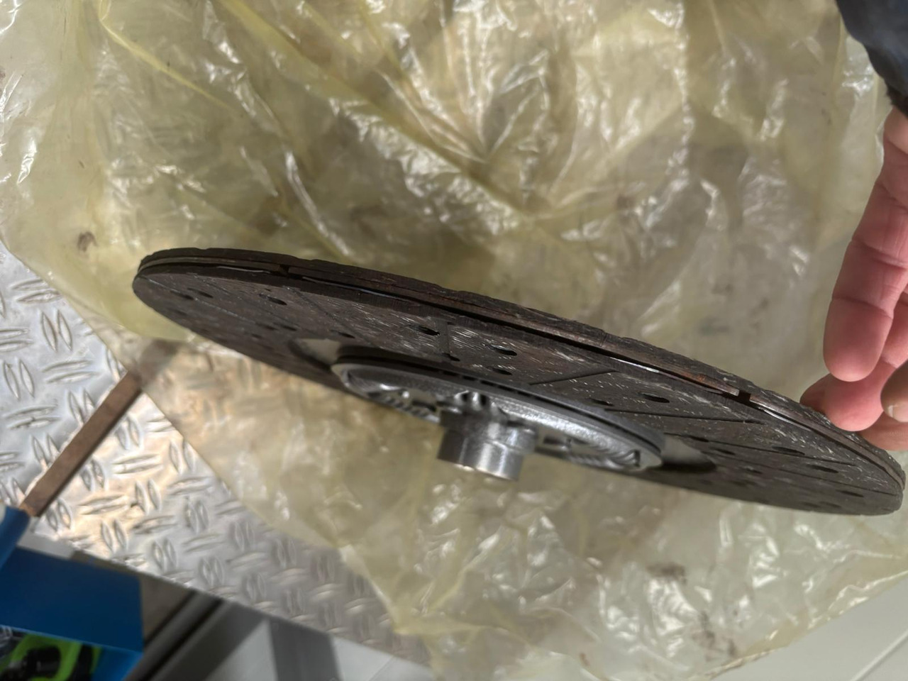 Neuwertige Sachs Kupplungsscheibe, Mitnehmerscheibe, Artikel - Nr. : 184900409 - Disco de embrague para Camión: foto 4 Neuwertige Sachs Kupplungsscheibe, Mitnehmerscheibe, Artikel - Nr. : 184900409 - Disco de embrague para Camión: foto 4