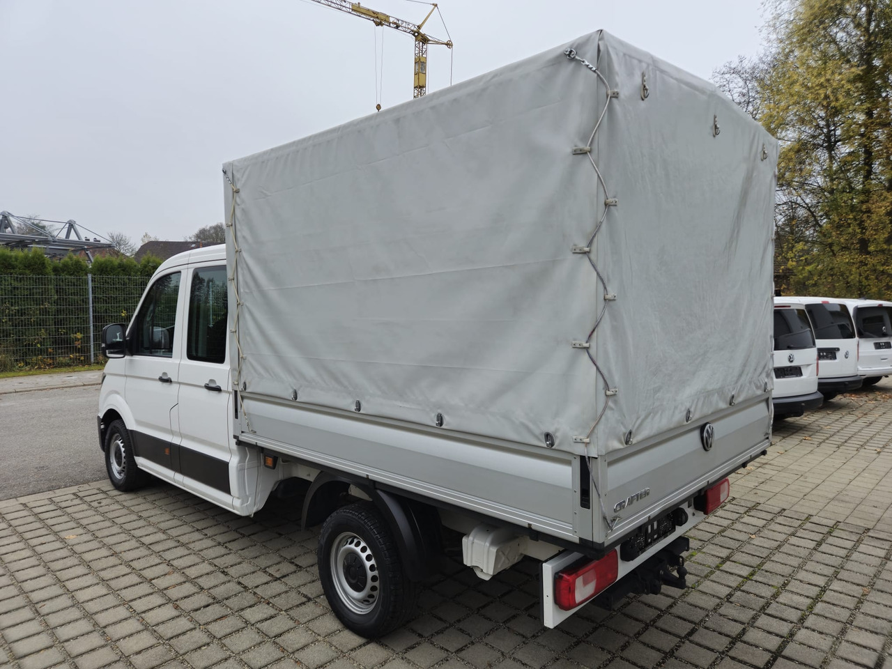 VOLKSWAGEN Crafter Pritsche 35 DOKA mittellang 4MOTION - Furgoneta con lona: foto 5 VOLKSWAGEN Crafter Pritsche 35 DOKA mittellang 4MOTION - Furgoneta con lona: foto 5