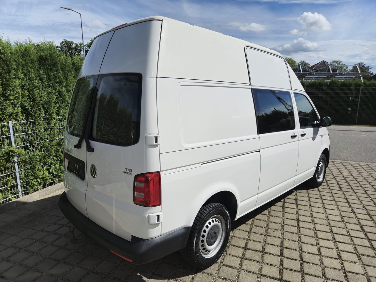Volkswagen T6 Transporter Benzin Hochdach LR Standheizung - Furgoneta pequeña: foto 5 Volkswagen T6 Transporter Benzin Hochdach LR Standheizung - Furgoneta pequeña: foto 5