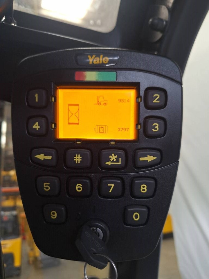 Yale ERP 16 VT - Carretilla elevadora eléctrica: foto 4 Yale ERP 16 VT - Carretilla elevadora eléctrica: foto 4