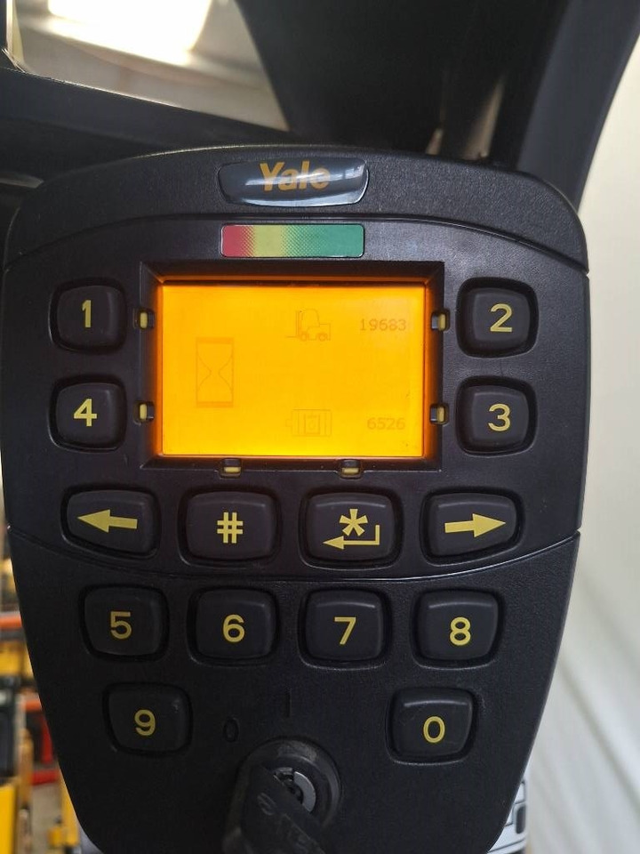 Yale ERP15VT - Carretilla elevadora eléctrica: foto 4 Yale ERP15VT - Carretilla elevadora eléctrica: foto 4