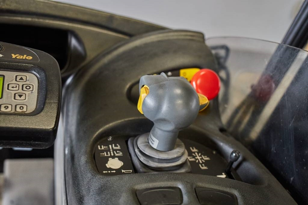 Yale MR14 - Carretilla elevadora eléctrica: foto 4 Yale MR14 - Carretilla elevadora eléctrica: foto 4