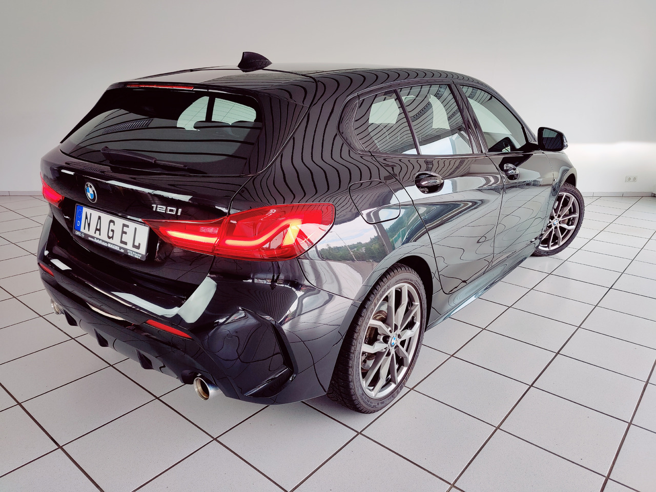 BMW 120 i M Sport RTTI LiveCockpit Head-up Navi - Berlina: foto 5 BMW 120 i M Sport RTTI LiveCockpit Head-up Navi - Berlina: foto 5