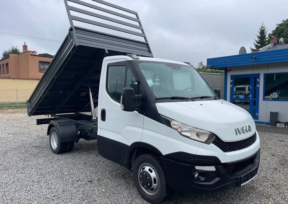 Iveco Daily 40C17 Wywrotka 3,60m 2014r - Furgoneta basculante: foto 3 Iveco Daily 40C17 Wywrotka 3,60m 2014r - Furgoneta basculante: foto 3