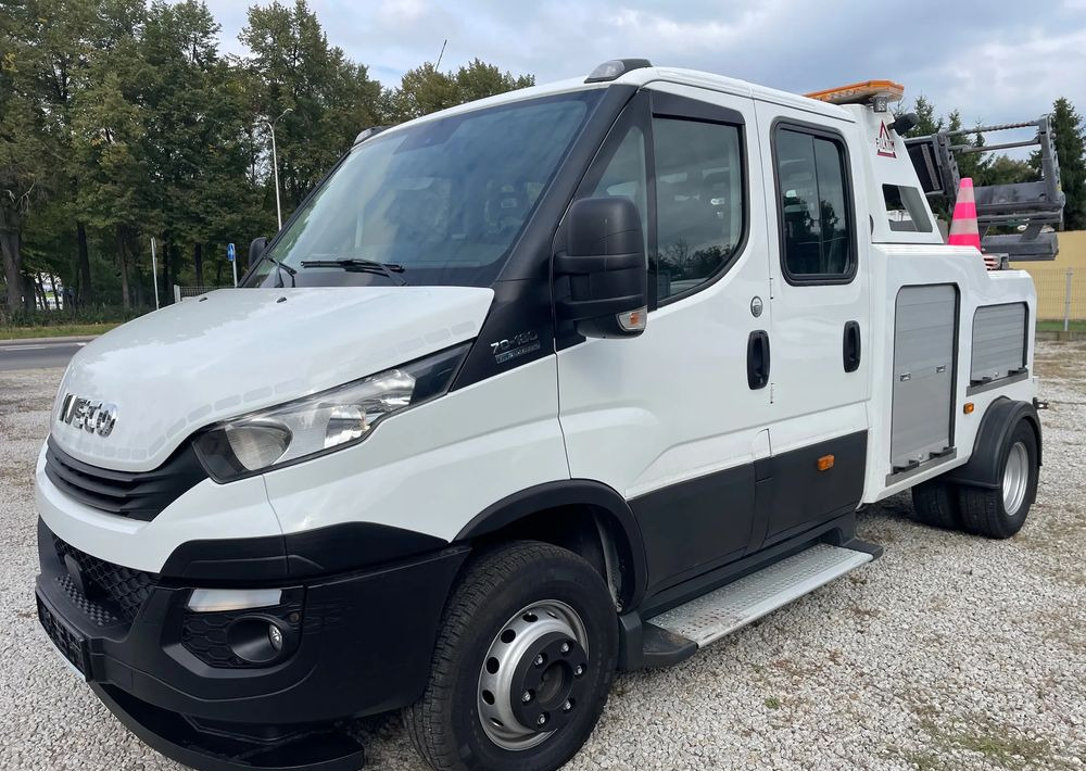 Iveco Daily 70C18 Hi-Matic Pomoc drogowa Holownik 2019r - Grua de remolque autos: foto 1 Iveco Daily 70C18 Hi-Matic Pomoc drogowa Holownik 2019r - Grua de remolque autos: foto 1