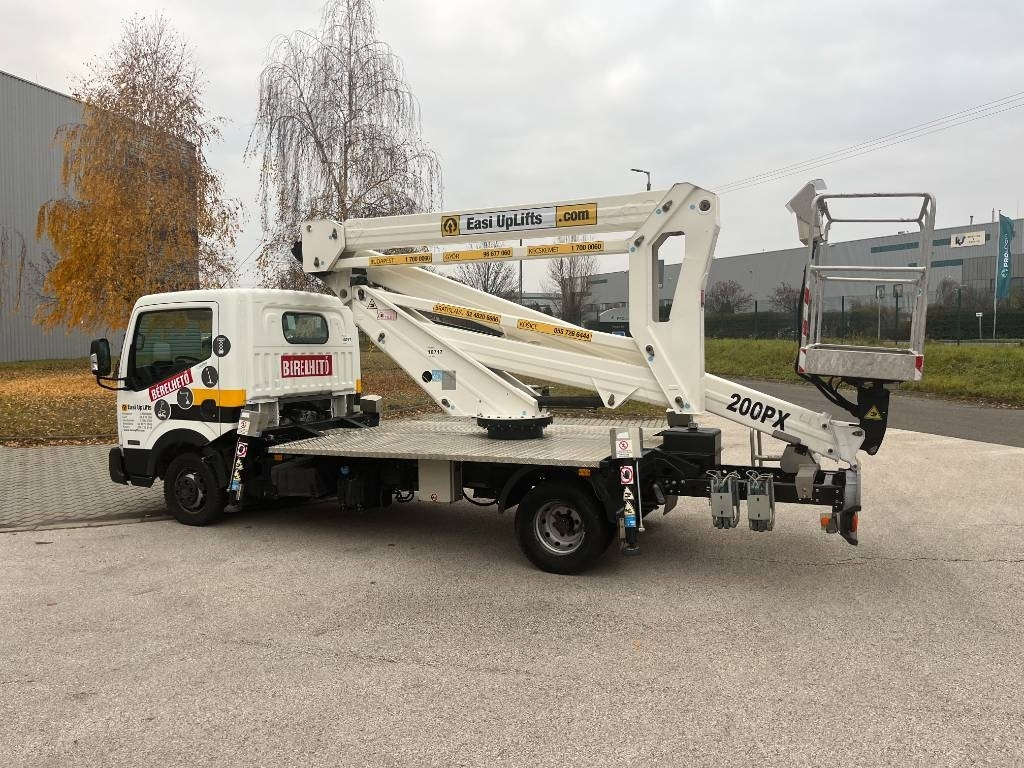 Nissan GSR B200PX - Plataforma de mástil vertical: foto 3 Nissan GSR B200PX - Plataforma de mástil vertical: foto 3