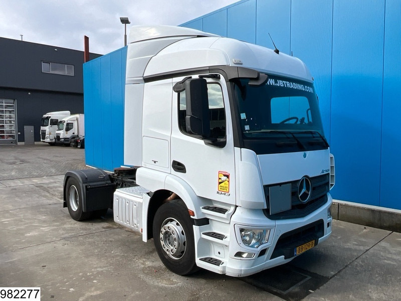 Mercedes-Benz Actros 1843 EURO 6 - Cabeza tractora: foto 4 Mercedes-Benz Actros 1843 EURO 6 - Cabeza tractora: foto 4