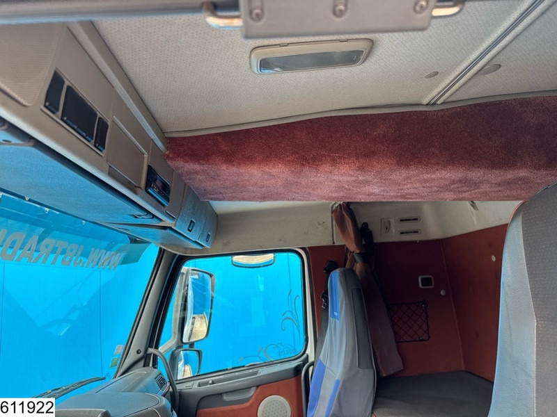 Arrendamiento de Volvo FH16 550 6x4, EURO 3, Manual, Retarder Volvo FH16 550 6x4, EURO 3, Manual, Retarder: foto 8