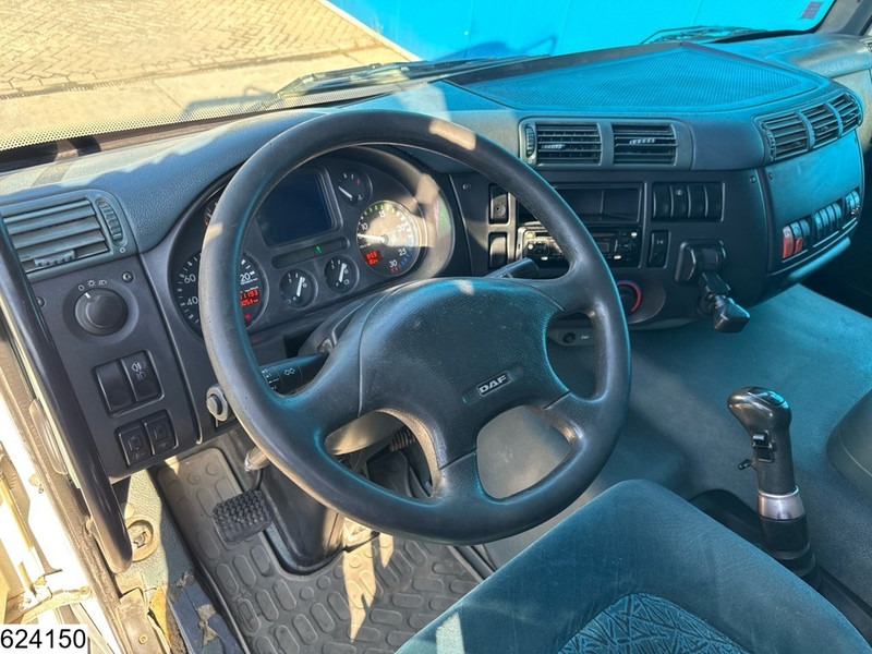 DAF CF 360 Euro 3, Fuel, Handgeschakeld, 14733 Liter, 5 Comp - Camión cisterna: foto 5 DAF CF 360 Euro 3, Fuel, Handgeschakeld, 14733 Liter, 5 Comp - Camión cisterna: foto 5