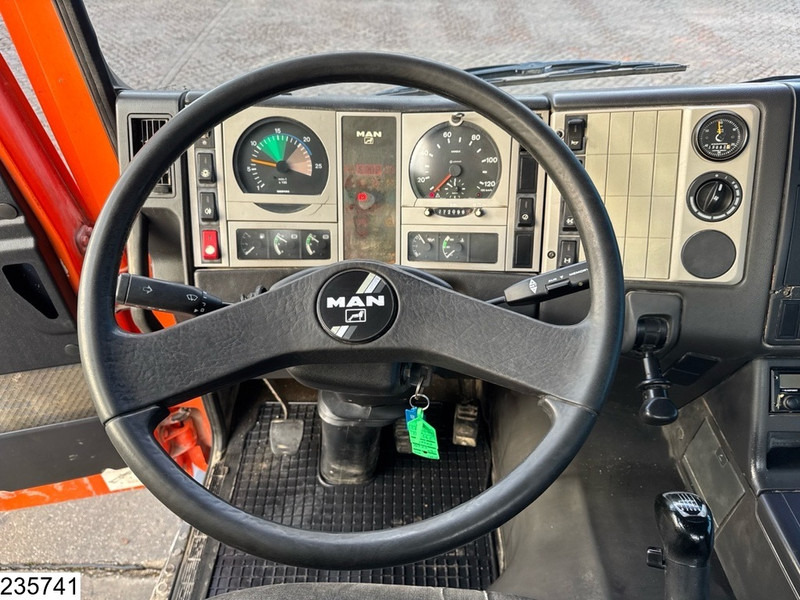 Camión hormigonera MAN 27 293 6x4, Manual transmission, Steel suspension: foto 10 Camión hormigonera MAN 27 293 6x4, Manual transmission, Steel suspension: foto 10