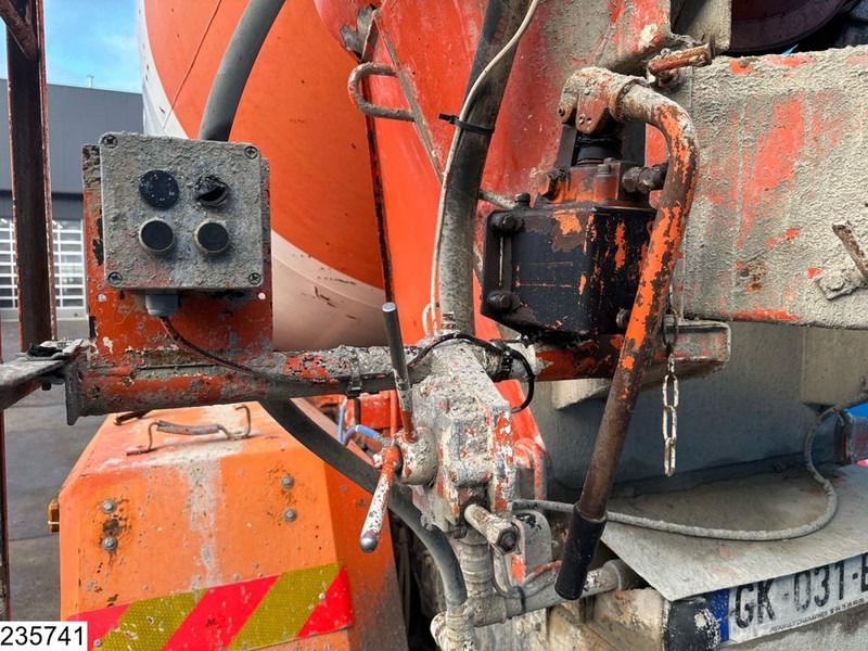 Camión hormigonera MAN 27 293 6x4, Manual transmission, Steel suspension: foto 12 Camión hormigonera MAN 27 293 6x4, Manual transmission, Steel suspension: foto 12