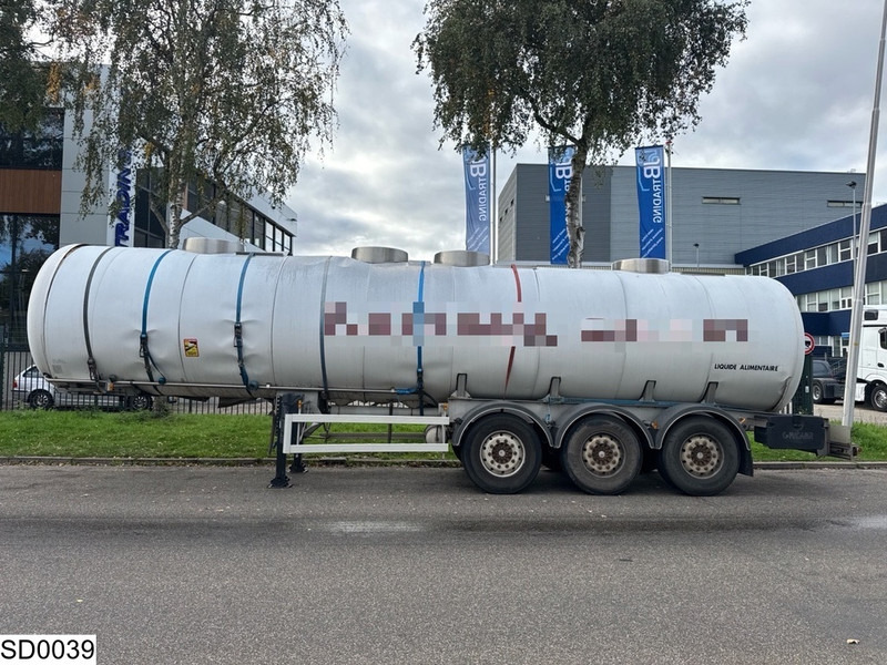 Magyar Chemie 32000 Liter - Semirremolque cisterna: foto 2 Magyar Chemie 32000 Liter - Semirremolque cisterna: foto 2