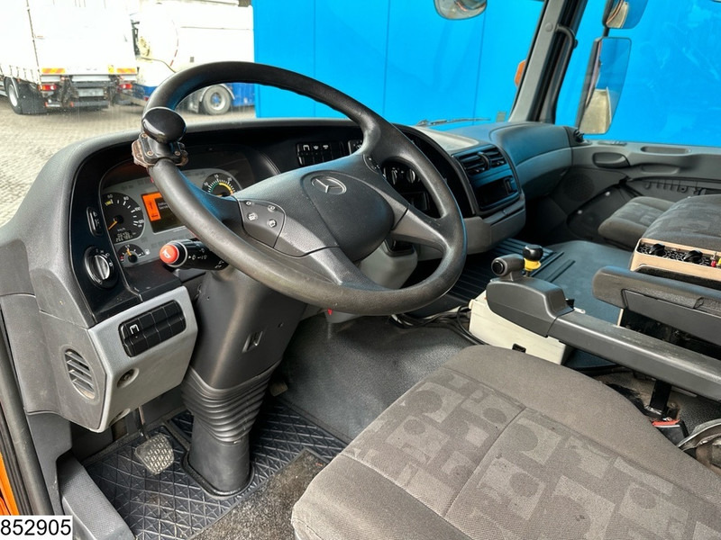 Mercedes-Benz Actros 1832 4X4, Grit spreader, Snow plough, Tipper - Camión volquete: foto 5 Mercedes-Benz Actros 1832 4X4, Grit spreader, Snow plough, Tipper - Camión volquete: foto 5