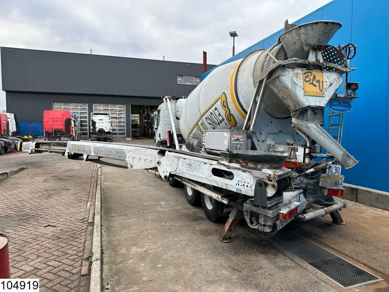 Renault Kerax 420 8x4, EURO 3, Cifa, 9m3, Remote - Camión hormigonera: foto 4 Renault Kerax 420 8x4, EURO 3, Cifa, 9m3, Remote - Camión hormigonera: foto 4