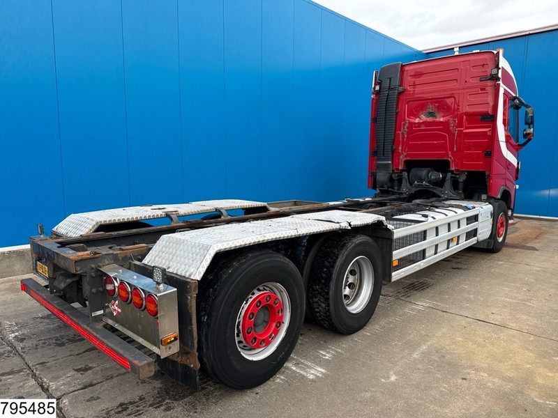 Volvo FH 550 6x2, EURO 6 - Camión chasis: foto 2 Volvo FH 550 6x2, EURO 6 - Camión chasis: foto 2