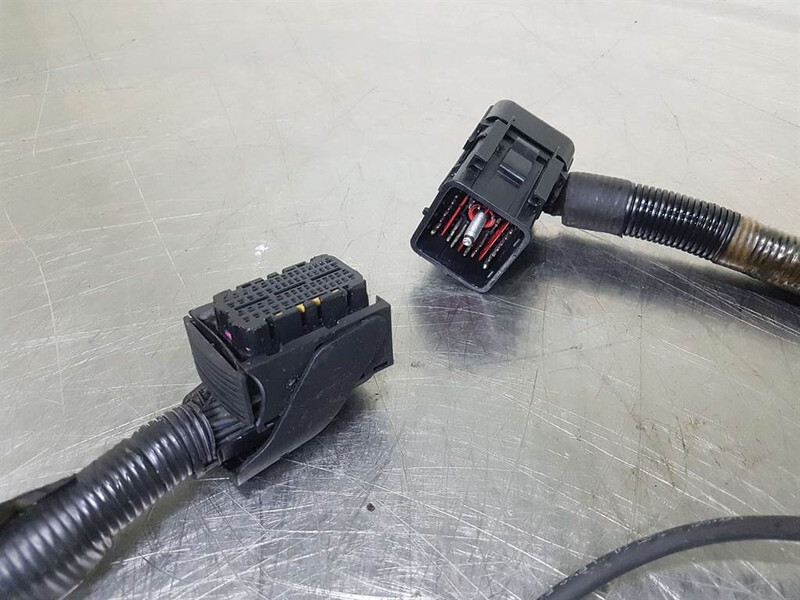 Ahlmann AZ150E - Wiring harness/Kabelbaum/Kabelboom - Sistema eléctrico para Maquinaria de construcción: foto 3 Ahlmann AZ150E - Wiring harness/Kabelbaum/Kabelboom - Sistema eléctrico para Maquinaria de construcción: foto 3