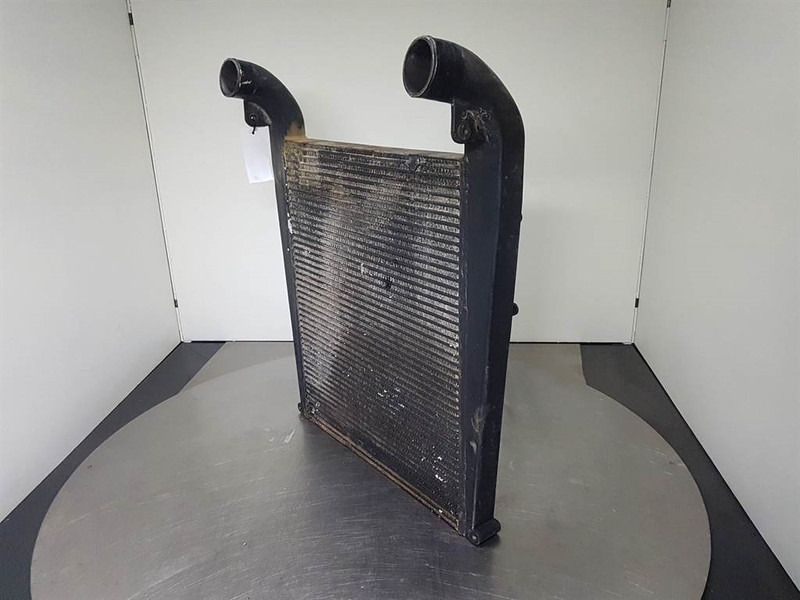 Case 921C-Modine 259332A4-Cooler/Kühler/Koeler - Motor para Maquinaria de construcción: foto 2 Case 921C-Modine 259332A4-Cooler/Kühler/Koeler - Motor para Maquinaria de construcción: foto 2