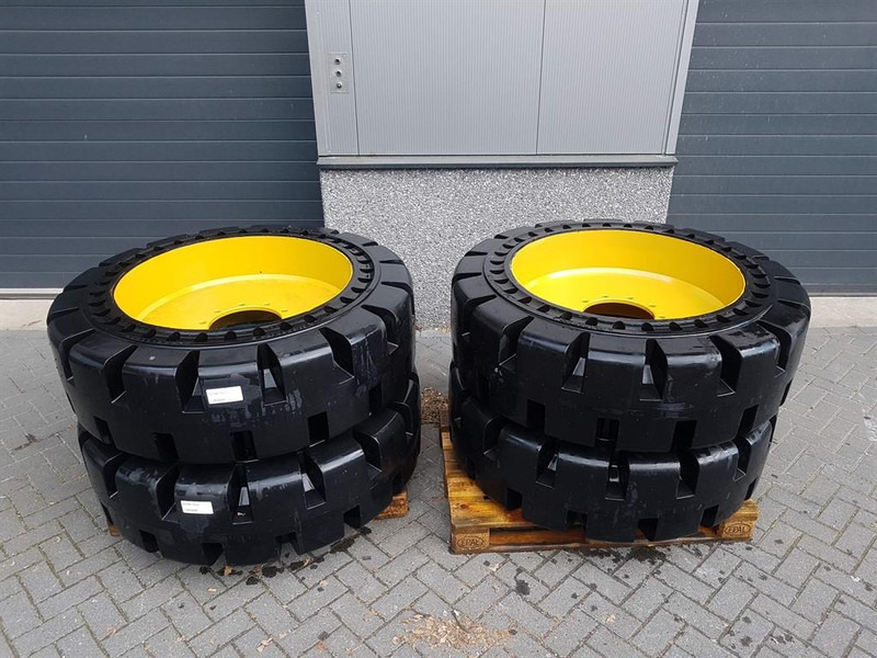 Cat 910/914 - 447-1131 - Tyre/Reifen/Band - Neumáticos y llantas para Maquinaria de construcción: foto 2 Cat 910/914 - 447-1131 - Tyre/Reifen/Band - Neumáticos y llantas para Maquinaria de construcción: foto 2