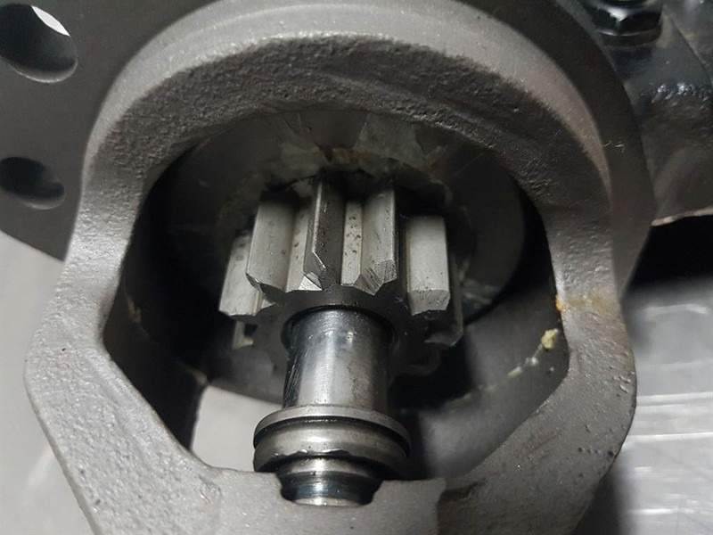 Deutz 1011-12V 11T 2,2KW-Starter/Anlasser/Startmotor - Motor para Maquinaria de construcción: foto 4 Deutz 1011-12V 11T 2,2KW-Starter/Anlasser/Startmotor - Motor para Maquinaria de construcción: foto 4