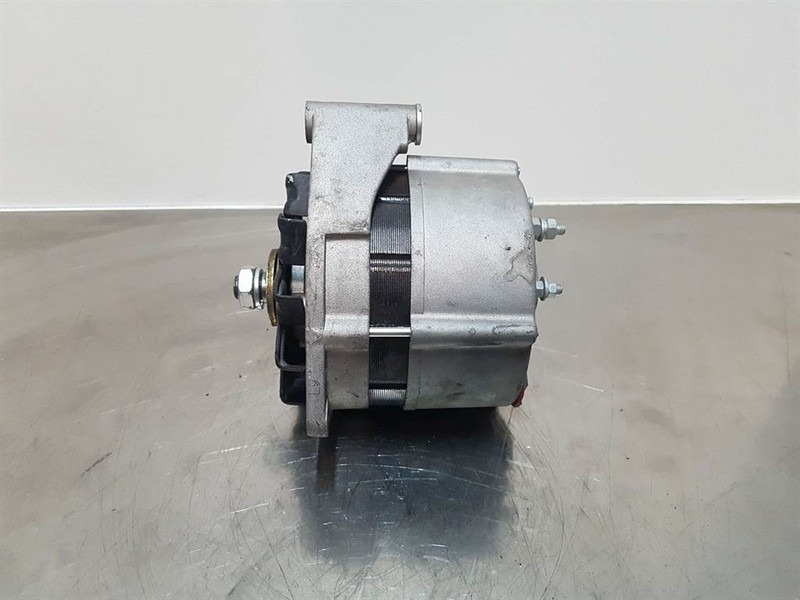 Deutz 28V 27A - Alternator/Lichtmaschine/Dynamo - Motor para Maquinaria de construcción: foto 3 Deutz 28V 27A - Alternator/Lichtmaschine/Dynamo - Motor para Maquinaria de construcción: foto 3