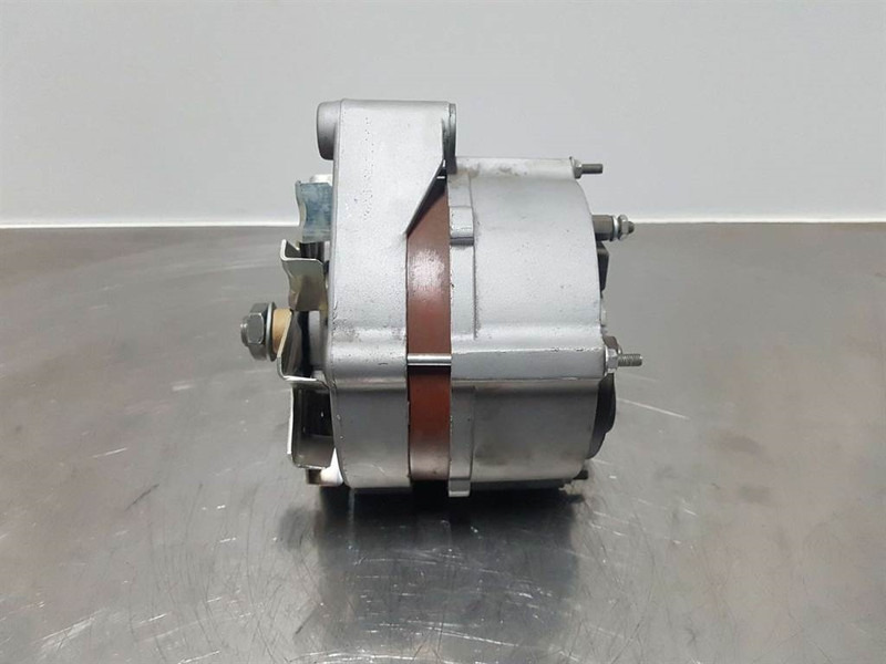 Deutz 913/1013-28V 55A-Alternator/Lichtmaschine/Dynamo - Motor para Maquinaria de construcción: foto 3 Deutz 913/1013-28V 55A-Alternator/Lichtmaschine/Dynamo - Motor para Maquinaria de construcción: foto 3