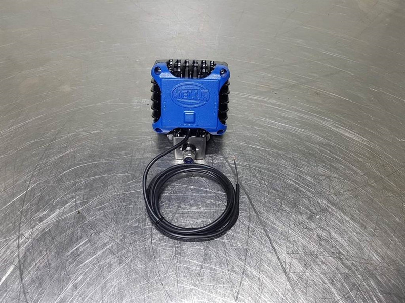 Hella Power Beam 2000-1GA 996 189-0-Light/Leuchte - Sistema eléctrico para Maquinaria de construcción: foto 4 Hella Power Beam 2000-1GA 996 189-0-Light/Leuchte - Sistema eléctrico para Maquinaria de construcción: foto 4