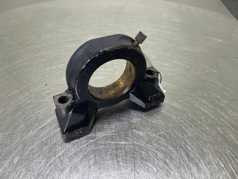 Hitachi ZW95LSD-Spicer Dana 315/111/102-Bearing block - Eje y piezas para Maquinaria de construcción: foto 1 Hitachi ZW95LSD-Spicer Dana 315/111/102-Bearing block - Eje y piezas para Maquinaria de construcción: foto 1