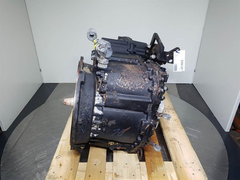 JCB 416HT-4656004010-ZF 4WG-115-Transmission/Getriebe - Caja de cambios y piezas para Maquinaria de construcción: foto 2 JCB 416HT-4656004010-ZF 4WG-115-Transmission/Getriebe - Caja de cambios y piezas para Maquinaria de construcción: foto 2