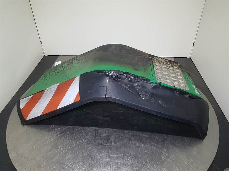 JCB 426E AGRI HT - Mud guard/Kotfluegel/Spatbord - Bastidor/ Chasis para Maquinaria de construcción: foto 1 JCB 426E AGRI HT - Mud guard/Kotfluegel/Spatbord - Bastidor/ Chasis para Maquinaria de construcción: foto 1